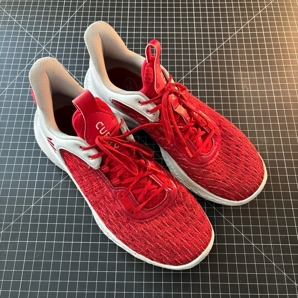 UNDER ARMOUR CURRY FLOW 9 TEAM RED & WHITE BASKETBALL SHOES